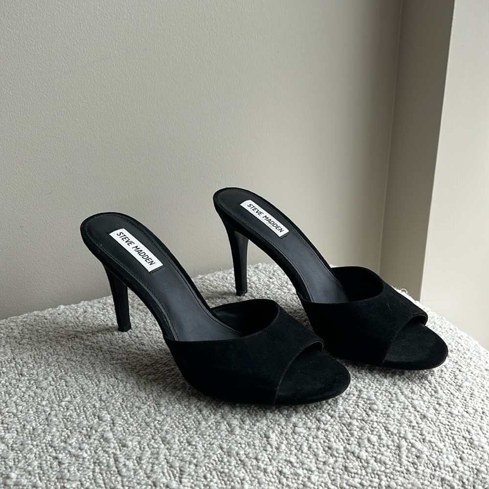 LIKE NEW Steve Madden Heels